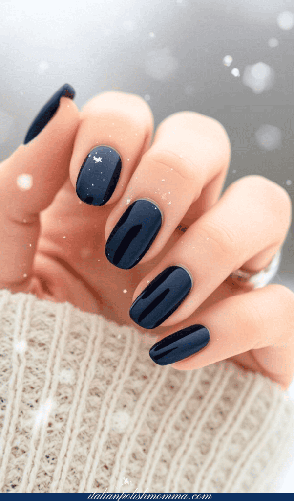 Navy blue winter nails